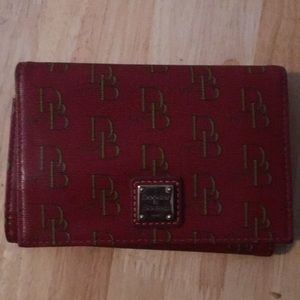 Dooney & Bourke wallet never used - burgundy